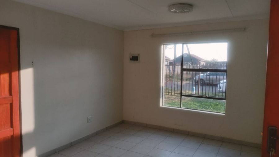 3 Bedroom Property for Sale in Mandela View Free State